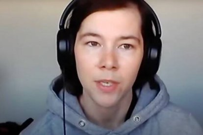 Sinead denuncia que las personas como ella no solo han sufrido daños irreversible innecesarios, sino que se las quiere invisibilizar cuando «detransicionan».