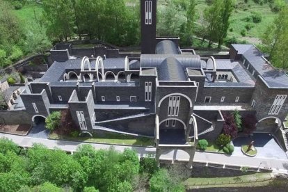 El antiguo santuario de Meritxell fue destruido por un incendio en 1972 por lo que tuvo que ser reconstruido