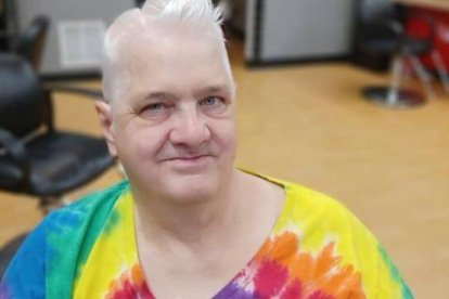 Dana Zzyym, primera persona en disponer de un pasaporte de género no binario en Estados Unidos.