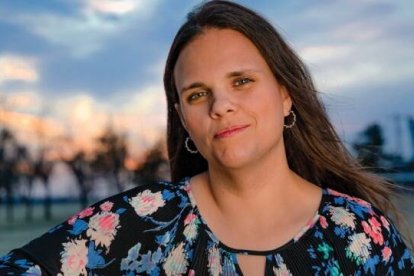 Tras vivir durante 10 años como "Jake" y realizar el cambio de género, Laura Perry ha abrazado su identidad femenina y la fe y lucha contra las mentiras de los activistas trans (Portada: Chris Landsberger/World).