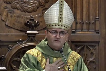 Entre los principios señalados por monseñor Munilla como guías de su acción figuran la fidelidad al depósito de la Fe y el apremiante consejo de vivir siempre en gracia de Dios.