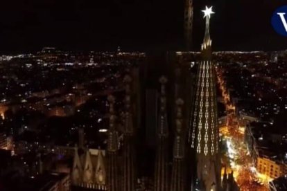 La estrella fue inaugurada este miércoles en la festividad de la Inmaculada y coincidiendo con el fin del Año de San José