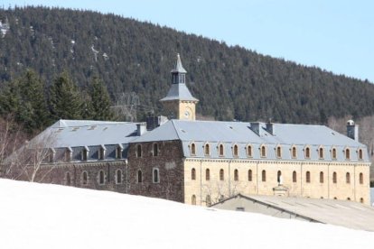 La abadía de Notre Dame des Neiges quedará abandonada 170 años después de su apertura