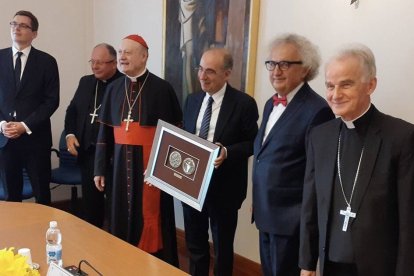 El director italiano Giuseppe Tornatore ganó el Oscar en 1990 por su obra maestra "Cinema Paradiso" (Foto: Vatican News).