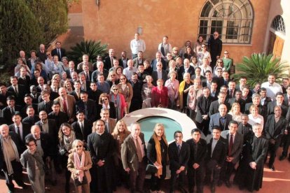 Peregrinos y seminaristas en el Colegio Sedes Sapientiae de Roma en un pasado viaje organizado por CARF