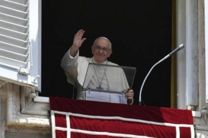 En los actos previstos para este 3 de julio, el Papa ha llamado a transmitir el Evangelio "en comunidad" y rogado por la paz en el mundo, Ucrania y el Congo.