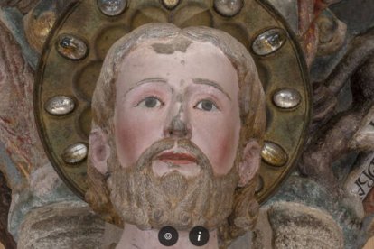 Imagen de Santiago Apóstol en el Pórtico de la Gloria restaurado