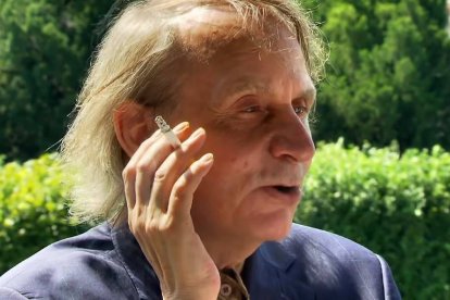 Michel Houellebecq retrata en su última novela, «Anéantir» (en francés, aniquilar), una sociedad que se autodestruye, con la eutanasia como síntoma.