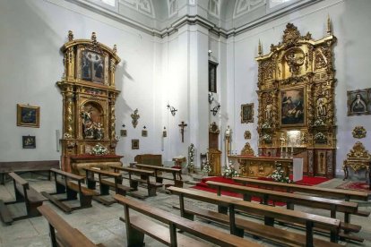 La Capilla de la Transverberación, en el monasterio de la Encarnación de Ávila, donde Santa Teresa describe cómo un ángel atravesó su corazón con un dardo que la inflamó en amor de Dios.
