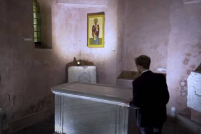 Santuario de San Ireneo en Lyon - marca el lugar donde estuvo enterrado, pero en el s.XVI calvinistas perdieron las reliquias
