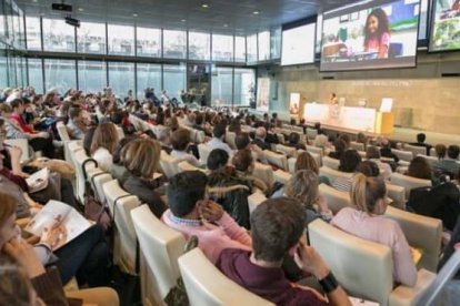 El congreso realzará desde distintas perspectivas la figura del padre, grandemente atacada en los últimos años