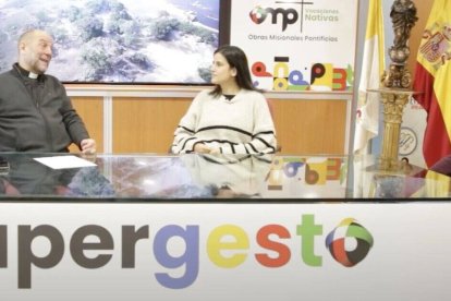 Supergesto publica cada quince días una tertulia para jóvenes, en la que un grupo de 'influencers' católicos habla de sus experiencias misioneras.