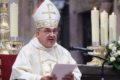 Enrique Benavent recalcó que la Iglesia no tiene fines terrenos, sino que da primacía a la vida de la gracia.