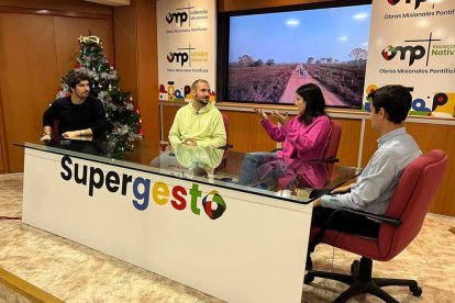 De izquierda a derecha en la foto: Pablo García, Sergio Cánovas, Patricia Trigo y Fernando González.