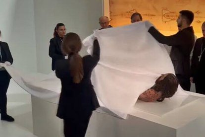 La exposición "The Mystery Man" inuagurada este 14 de octubre estará presente en Salamanca hasta el mes de diciembre, acercando a los interesados la historia de la Sábana Santa y las pruebas de su veracidad. Después, recorrerá el mundo.