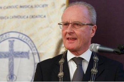 El Doctor Bernard Ars es el actual presidente mundial de los médicos católicos de la FIAMC