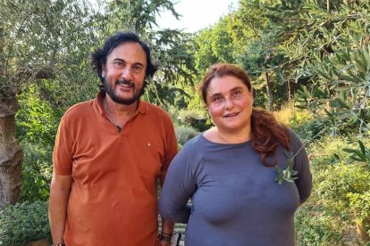 José María Zavala, director de la película, y Antonia Salzano, madre del beato Carlo Acutis, durante el rodaje del filme