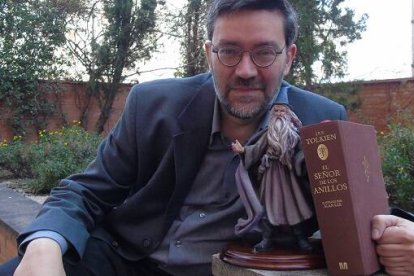 Pablo J. Ginés es uno de los impulsores de la Asociación Tolkien Católica de España y anima a que todos los apasionados por Tolkien se asocien