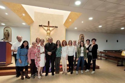 La segunda edición de 40 Horas de Adoración por la Vida en Canarias contó con la presencia del obispo José Mazuelos el domingo 26 de marzo, que clausuró la jornada con la celebración de la Santa Misa.