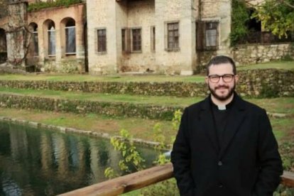 El encargado del ministerio de exorcismo en Plasencia detalla tres formas en que los fieles pueden acudir a San José para luchar contra el demonio.