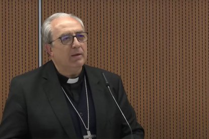 César García Magán, obispo auxiliar de Toledo y secretario general de la Conferencia Episcopal Española, fue el encargado de presentar los datos del informe elaborado por los obispos sobre los casos de abusos en el ámbito de la Iglesia española.