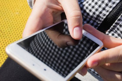 ¿Llevar una Biblia en un pequeño aparato electrónico?, ¿saber a qué hora hay misa?... las Apps de hoy  facilitan la oración.