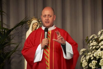 Manuel Vargas Cano de Santayana se ha formado en la espiritualidad del Sagrado Corazón y ejerce hoy su ministerio en el Cerro de los Ángeles, centro neurálgico de esta devoción.