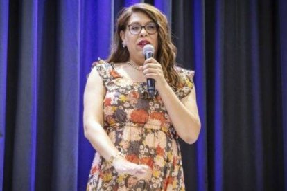 El activista y militante trans que de la Cancillería argentina que se presenta como "Alba Rueda" desea ahora que la Iglesia católica reconozca su orientación cambiando sus documentos registrales de bautismo y confirmación.