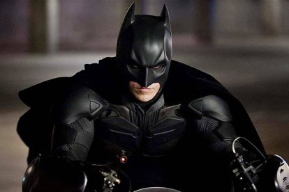Christian Bale como Batman en la película de 2012 de Christopher Nolan.