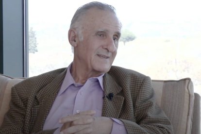 El abogado ha escrito recientemente "Al comulgar. La eucaristía en la vida cristiana". En él recoge extraordinarias anécdotas, vinculadas con la comunión, como la de la pequeña niña china Li.