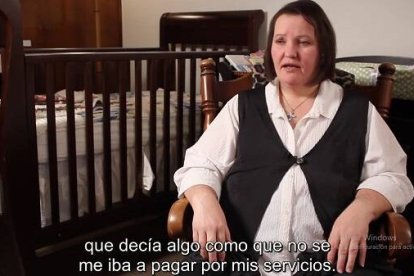 Una de las protagonistas del documental Breeders o Criadoras, dañada por el vientre de alquiler llamado altruista