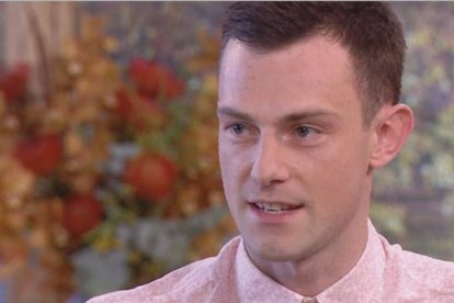 Joshua Sutcliffe, cristiano evangélico y ex profesor de matemáticas, también ha sido condenado por sus opiniones sobre el matrimonio homosexual y sobre la falta de masculinidad de los hombres en la sociedad actual.