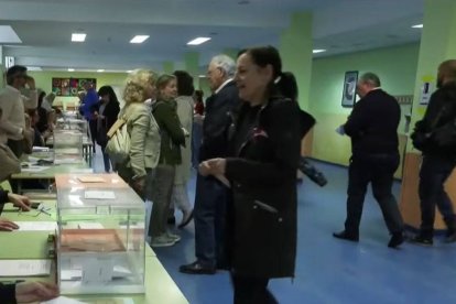 La sociedad desvinculada en la que nos hemos convertido se fundamenta cada vez más en la realización de los deseos individuales, lo que abre la puerta a una manipulación que desemboca en la tiranía.