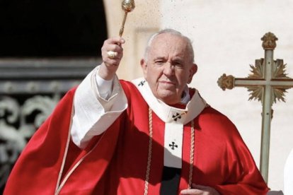 El Papa Francisco pondera el lazo histórico entre esta nueva comisión y el trabajo emprendido por una comisión parecida en el contexto del Jubileo del año 2000: "evocar la riqueza del 'ecumenismo de la sangre'".