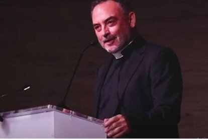 Sánchez Adalid, novelista superventas y párroco, premio ReL bellas Letras 2023