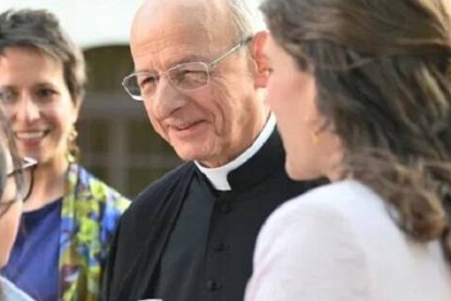 Fernando Ocáriz presenta el Opus Dei como una familia sobrenatural, con los laicos como razón de ser