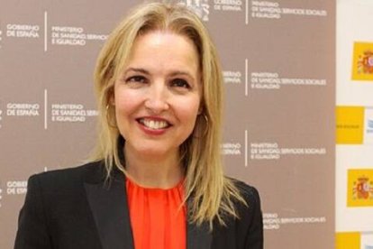 Foto de 2017 de Beatriz Domínguez-Gil al ser nombrada directora de la ONT - ahora fomenta cosechar órganos de eutanasiados
