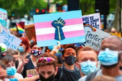 Entre algunas debilidades del wokismo LGBT, Ray Richards destaca que, al contrario que en el aborto, las víctimas de la mutilación y el llamado "cambio de género" están vivas... y enfadadas.