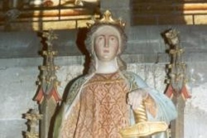 Santa Maxence. Estatua en su santuario.