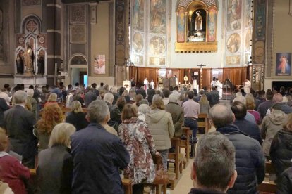 Desde que en 2021 la Adoración Nocturna de Barcelona se trasladó a la parroquia de Santa Teresita del Niño Jesús, sus nuevos integrantes han pasado de ser 36 a 70 en 2023.