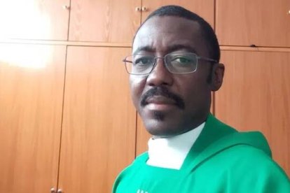 El sacerdote haitiano Renel Prosper afirma que siempre que ha salvado la vida -en varias ocasiones- es "gracias a Dios": en respuesta, considera su misión ser un testigo de la esperanza ante el mundo.
