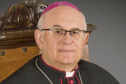 El 25 de septiembre de 2018 se hizo público su nombramiento por el Papa como obispo de Albacete.