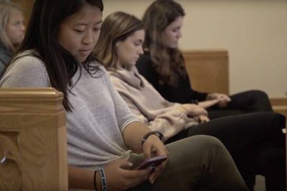 Los sacerdotes y predicadores deben preparar bien lo que quieren decir y evitar estos 12 errores... o los fieles desconectan.