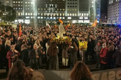 Cerca de 3000 personas asistieron al Rosario por la Juventud de España en la edición de 2023.