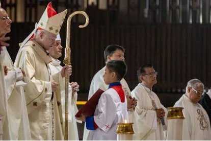 El cardenal Aguiar consagra la diócesis de México a la Trinidad y el Inmaculado Corazón de María