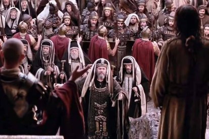 Jesús ante Pilatos en 'La Pasión de Cristo' (2004) de Mel Gibson.