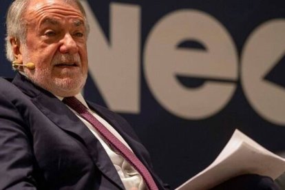 Jaime Mayor Oreja, impulsor de Neos, habló de política, valores y cristianos en Europa en un acto de Corriente Social Cristiana