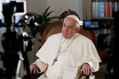 "Siempre ha habido pequeños grupos en la Iglesia que expresaron reflexiones cismáticas", dice el Papa.