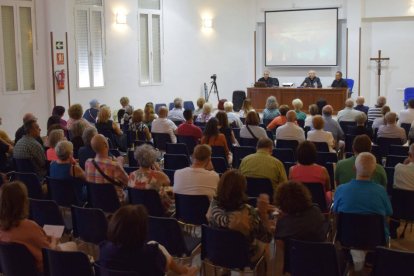 Reúne a representantes de las diócesis españolas, de la vida consagrada y de los distintos movimientos y asociaciones de laicos.