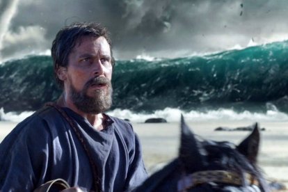 Christian Bale es Moisés en 'Éxodo. Dioses y reyes' (2014) de Ridley Scott. En la escena, el paso del Mar Rojo.